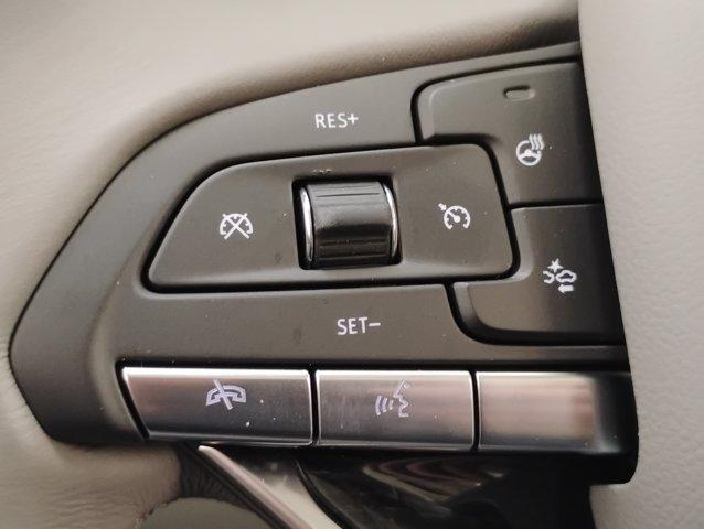 2024 Cadillac XT6 Vehicle Photo in PINEVILLE, NC 28134-8495