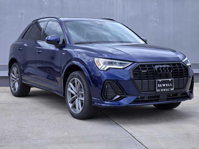 2025 Audi Q3 Vehicle Photo in SUGAR LAND, TX 77478