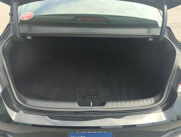 2023 Hyundai ELANTRA Vehicle Photo in Merrillville, IN 46410
