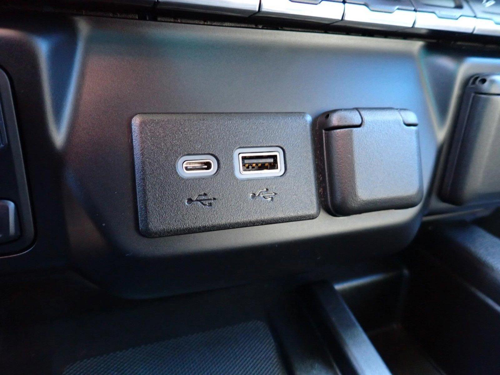 2021 Chevrolet Silverado 1500 Vehicle Photo in DENVER, CO 80221-3610