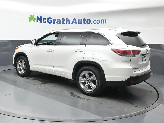2016 Toyota Highlander Vehicle Photo in Cedar Rapids, IA 52402