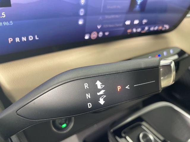 2025 Buick Enclave Vehicle Photo in GILBERT, AZ 85297-0402