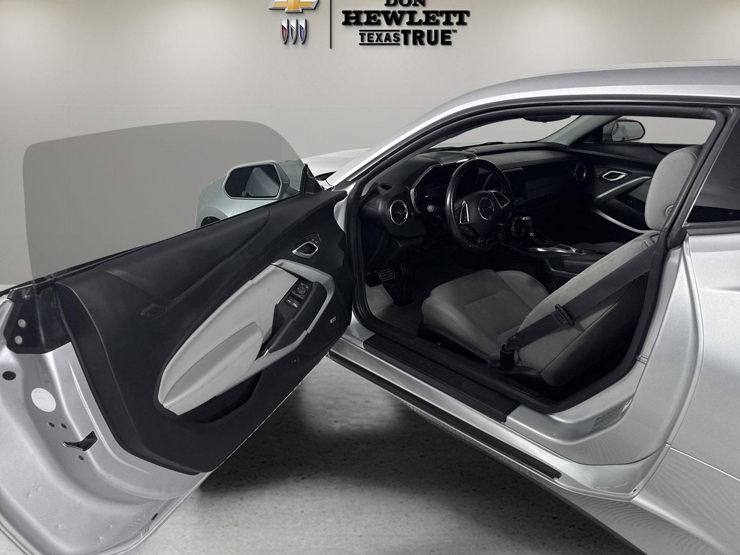 2017 Chevrolet Camaro Vehicle Photo in GEORGETOWN, TX 78626-7508