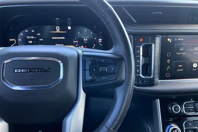 2022 GMC Yukon XL Vehicle Photo in TOPEKA, KS 66609-0000