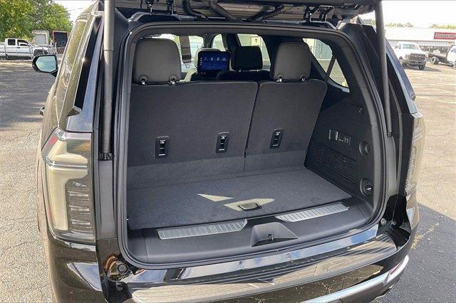 2025 Chevrolet Tahoe Vehicle Photo in KANSAS CITY, MO 64114-4502