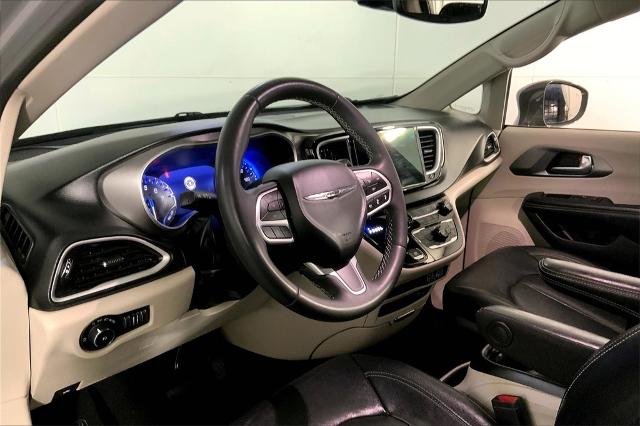 2022 Chrysler Pacifica Vehicle Photo in Kansas City, MO 64114