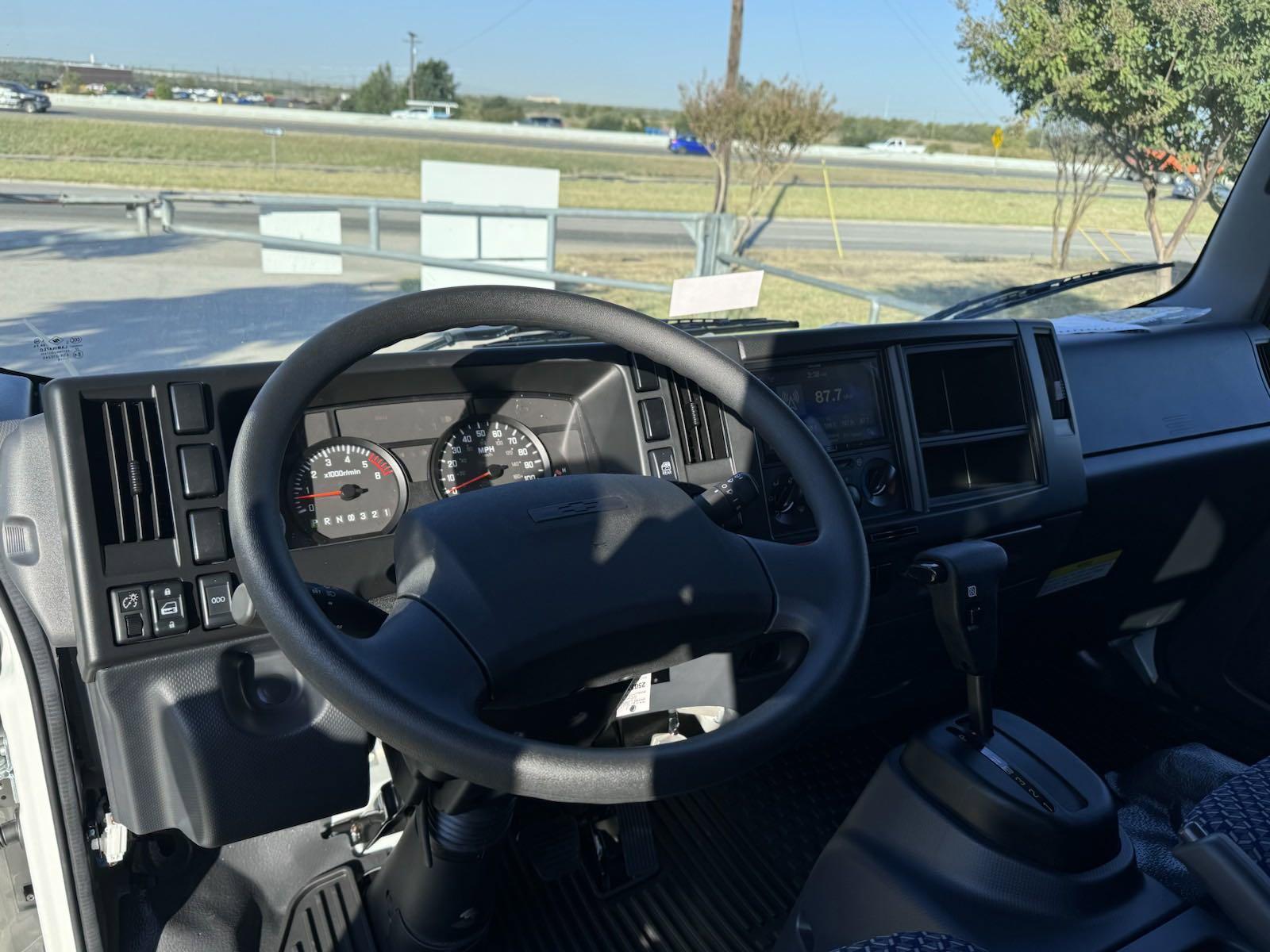 2025 Chevrolet Low Cab Forward 5500 XG Vehicle Photo in GEORGETOWN, TX 78626-7508