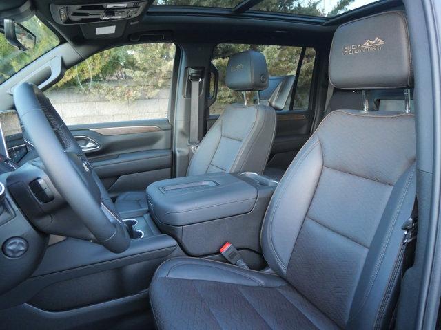 2023 Chevrolet Suburban Vehicle Photo in Nashua, NH 03060