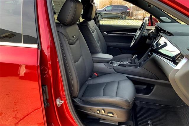 2024 Cadillac XT6 Vehicle Photo in KANSAS CITY, MO 64114-4545