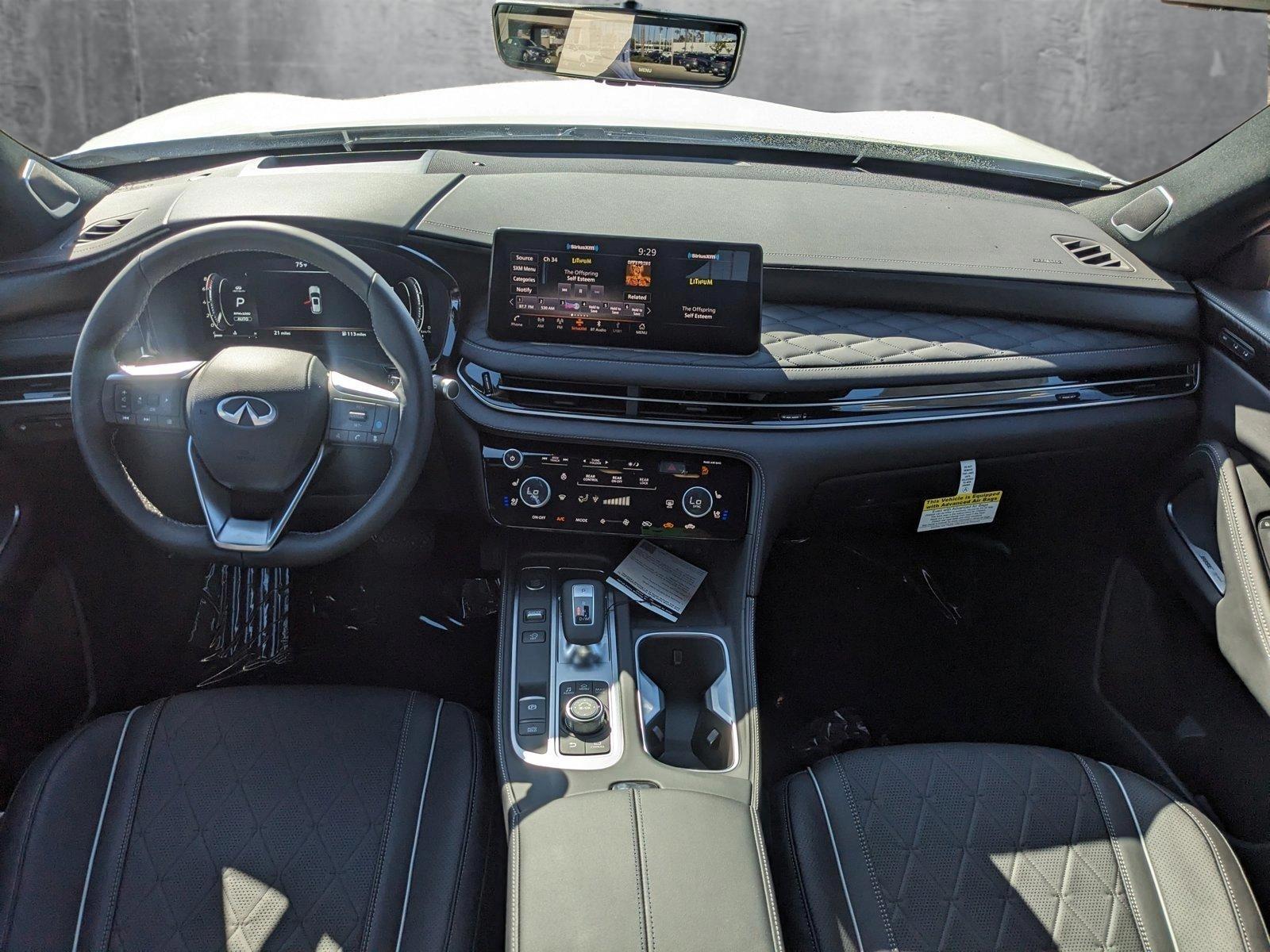 2025 INFINITI QX60 Vehicle Photo in Tustin, CA 92782