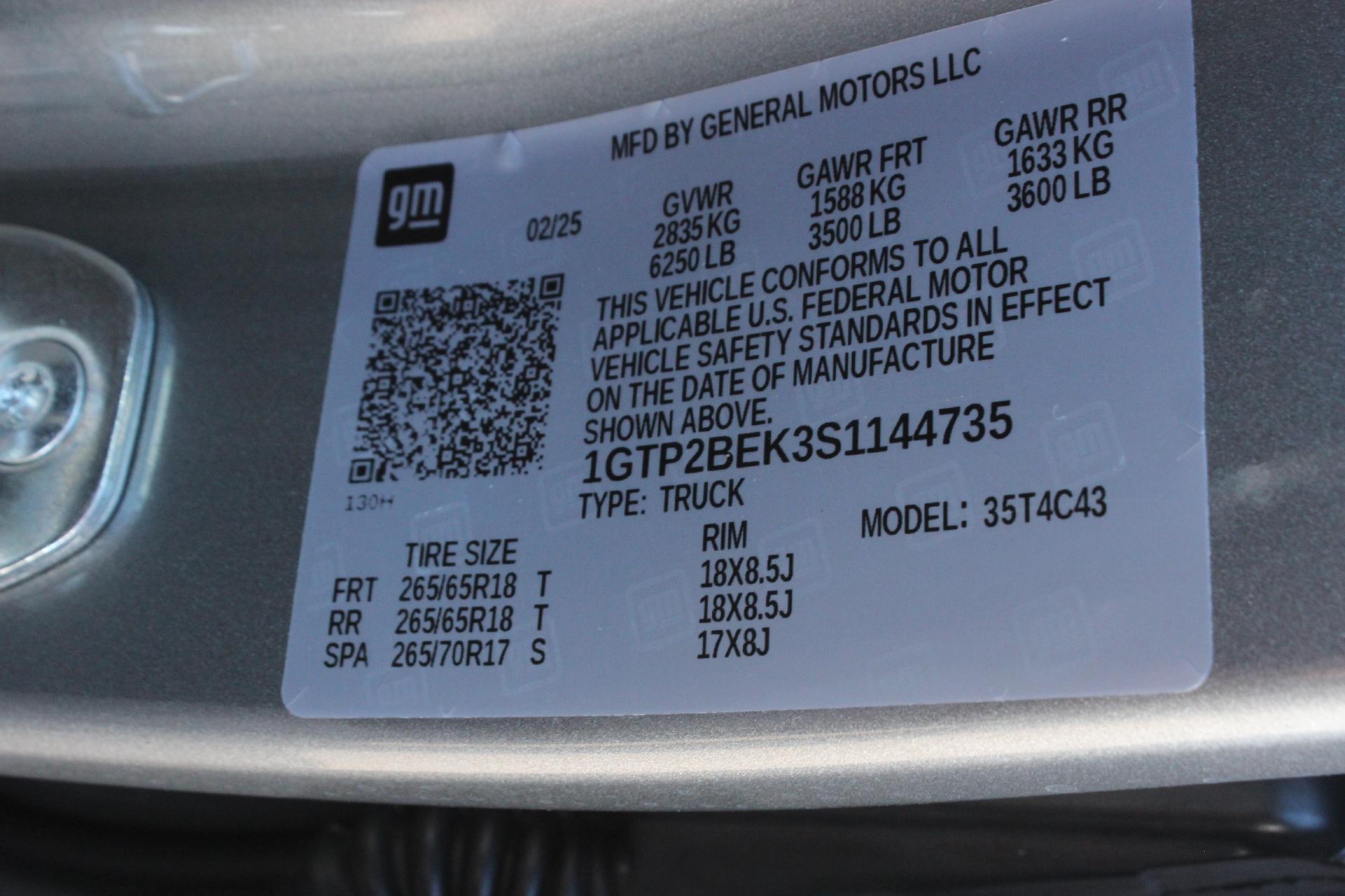 2025 GMC Canyon Vehicle Photo in AURORA, CO 80012-4011