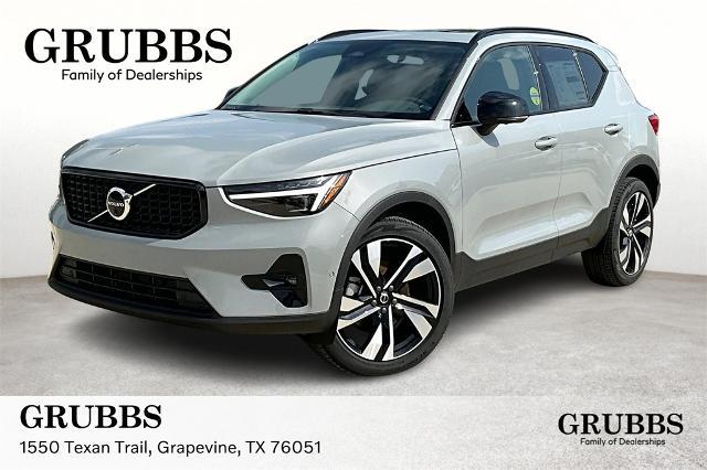 2025 Volvo XC40 Vehicle Photo in Grapevine, TX 76051