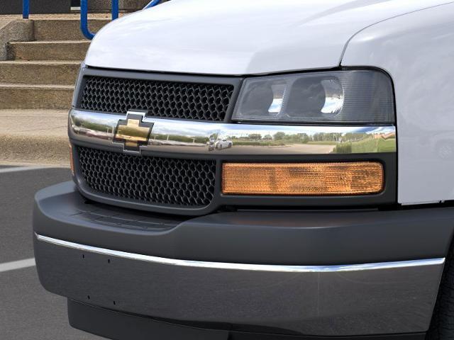 2024 Chevrolet Express Cargo 2500 Vehicle Photo in GEORGETOWN, TX 78626-7508