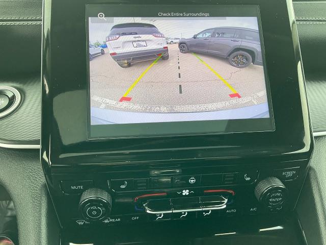 2023 Jeep Grand Cherokee L Vehicle Photo in Kaukauna, WI 54130