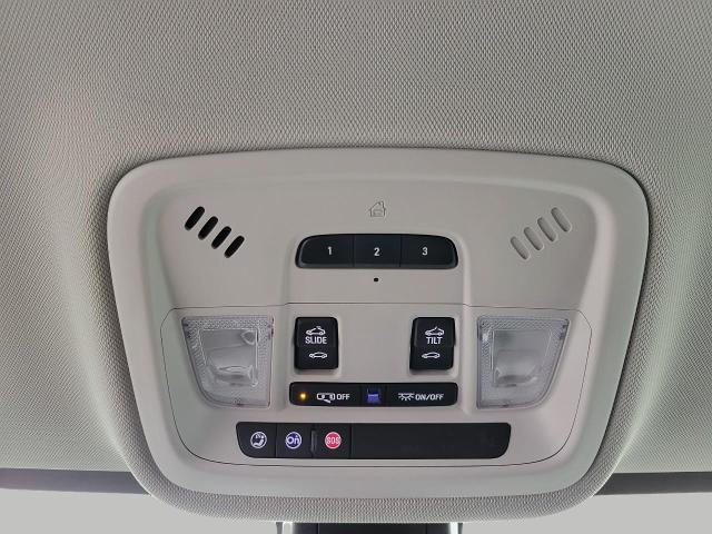 2018 Chevrolet Traverse Vehicle Photo in APPLETON, WI 54914-4656