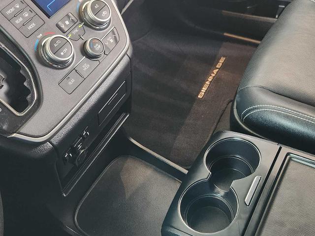 2020 Toyota Sienna Vehicle Photo in HOUSTON, TX 77079