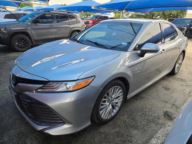 2019 Toyota Camry Vehicle Photo in DENTON, TX 76210-9321