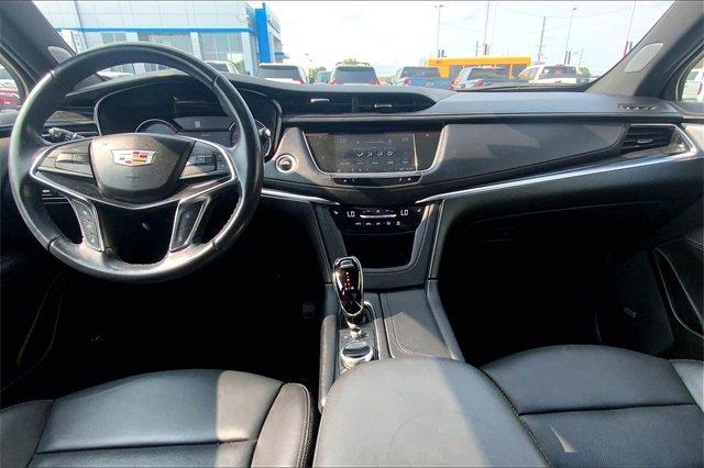 2022 Cadillac XT5 Vehicle Photo in TOPEKA, KS 66609-0000