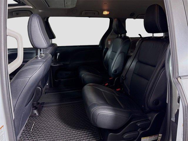 2018 Toyota Sienna Vehicle Photo in PUYALLUP, WA 98371-4149
