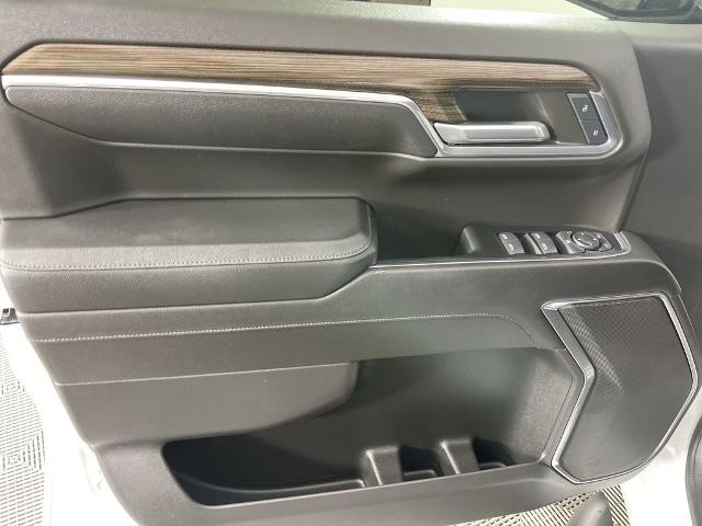 2024 Chevrolet Silverado 1500 Vehicle Photo in GILBERT, AZ 85297-0402
