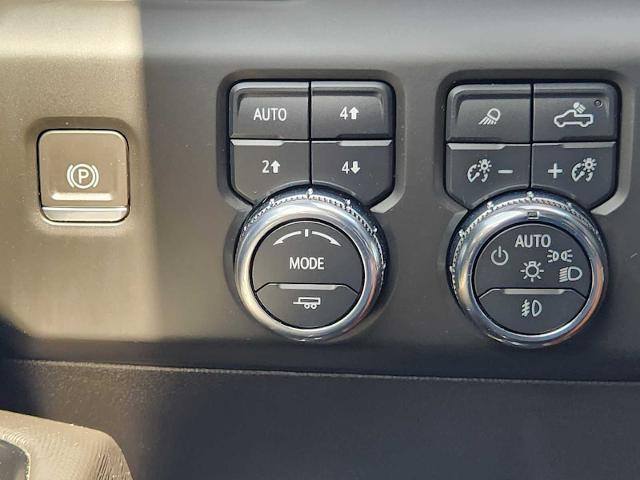 2023 GMC Sierra 1500 Vehicle Photo in DENTON, TX 76210-9321