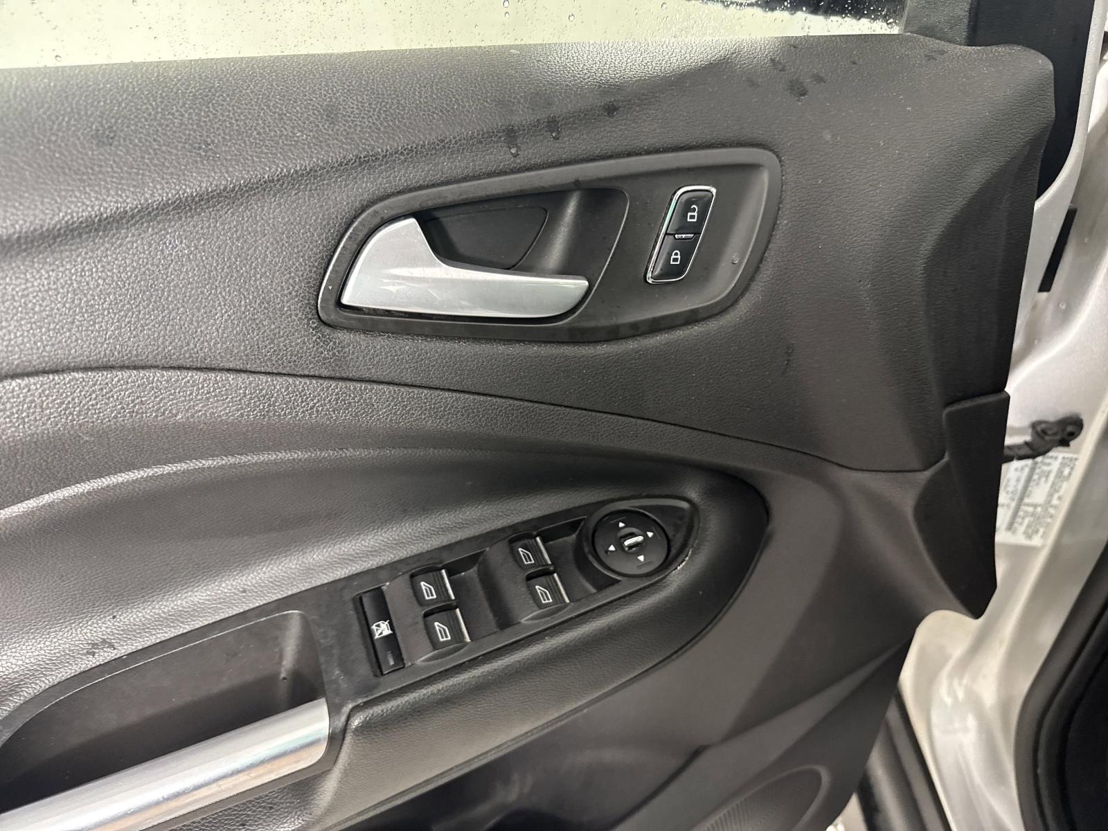 2015 Ford C-Max Hybrid Vehicle Photo in GEORGETOWN, TX 78626-7508