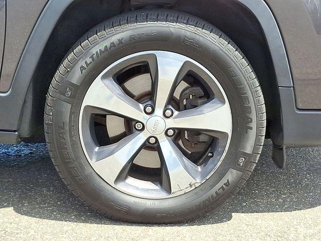 2019 Jeep Cherokee Vehicle Photo in DANBURY, CT 06810-5034