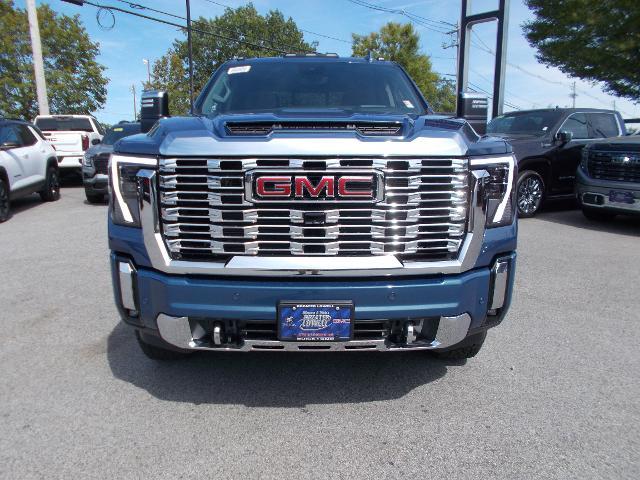 2025 GMC Sierra 2500 HD Vehicle Photo in LOWELL, MA 01852-4336