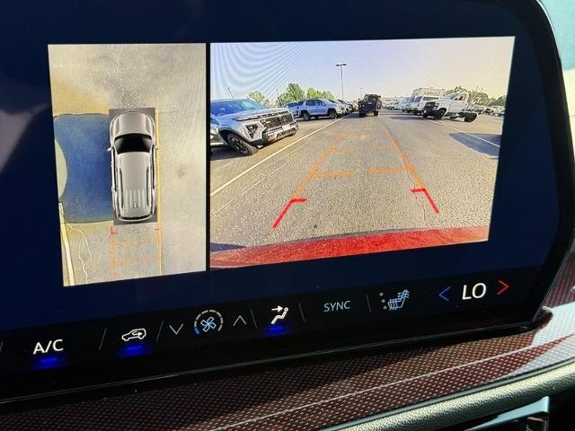 2026 Chevrolet Traverse Vehicle Photo in COLUMBIA, MO 65203-3903