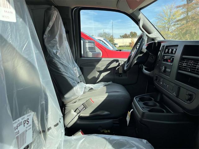 2025 Chevrolet Express Cargo 2500 Vehicle Photo in ALCOA, TN 37701-3235