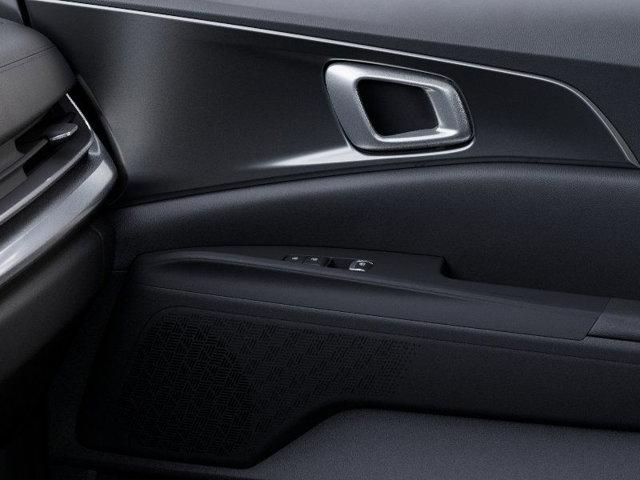 2025 Kia Carnival Vehicle Photo in Westbrook, ME 04092