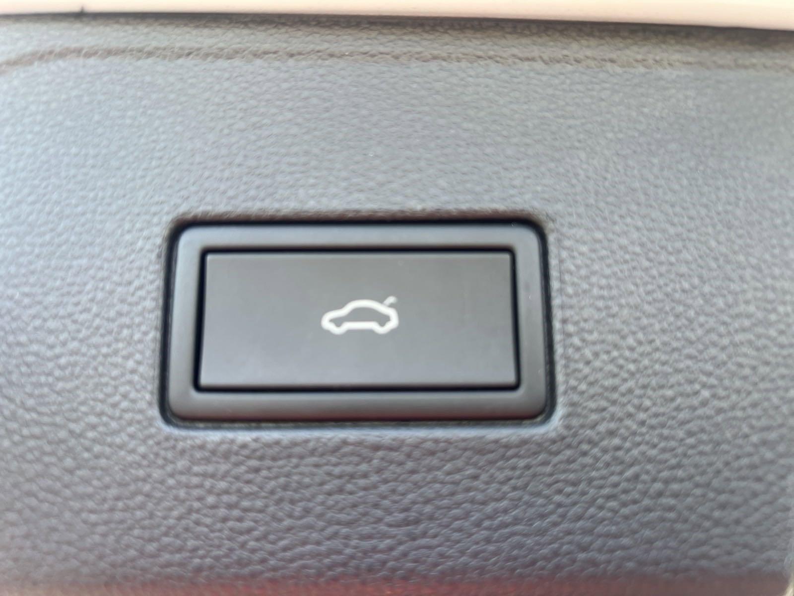 2023 Volkswagen Atlas Vehicle Photo in Mechanicsburg, PA 17050-1707