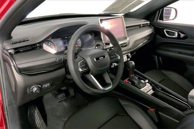 2025 Jeep Compass Vehicle Photo in KANSAS CITY, MO 64114-4502