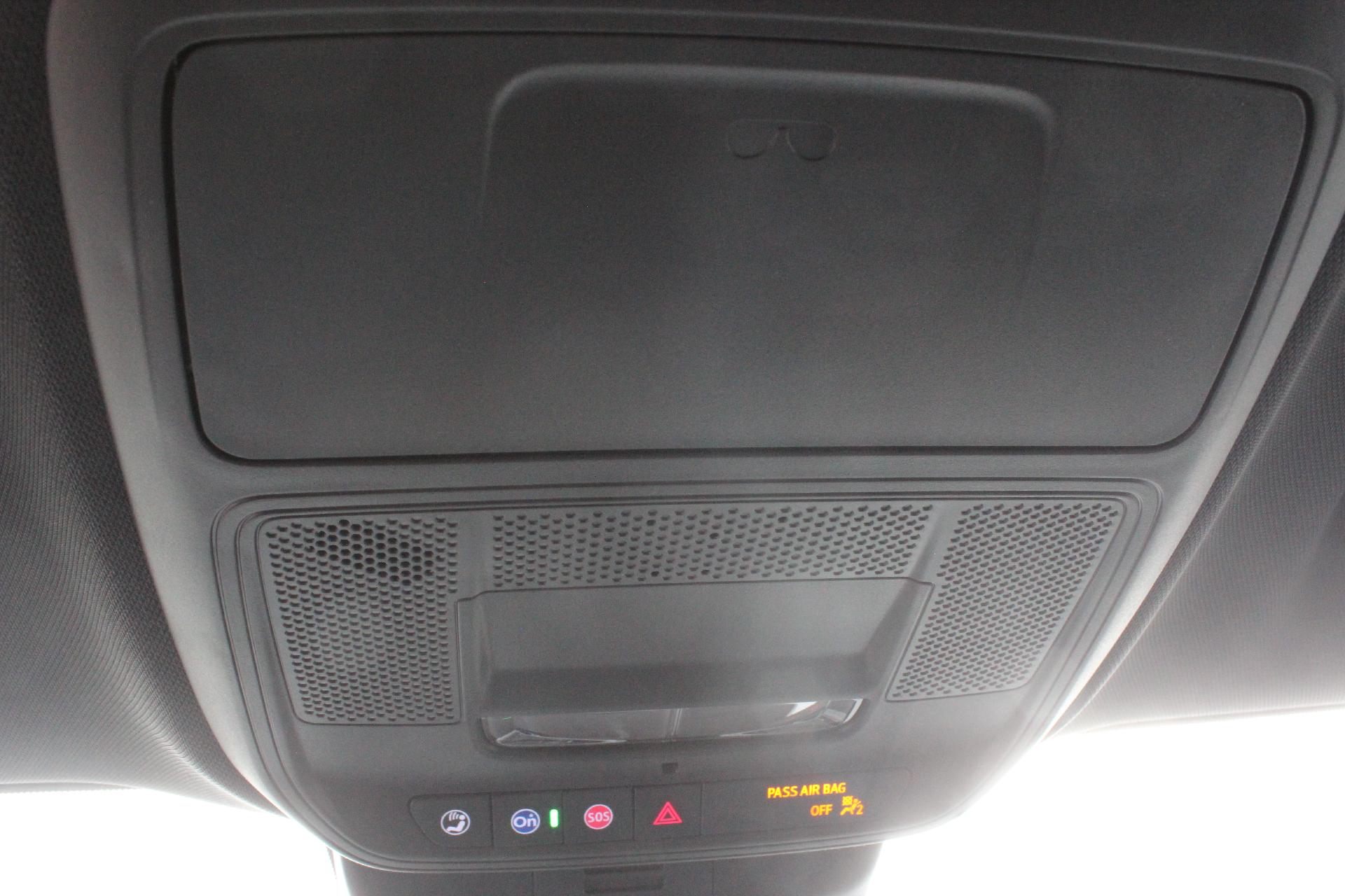 2025 GMC Acadia Vehicle Photo in AURORA, CO 80012-4011