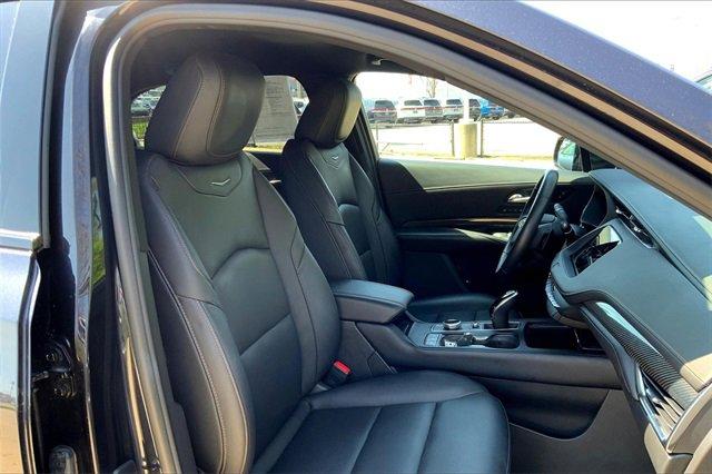 2022 Cadillac XT4 Vehicle Photo in KANSAS CITY, MO 64114-4545