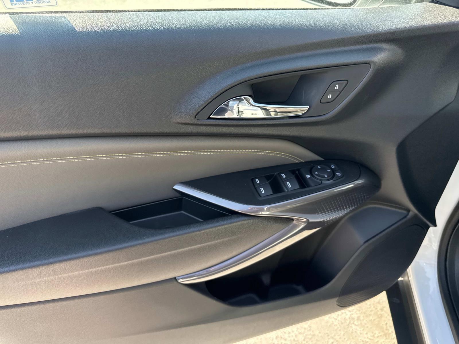 2025 Chevrolet Trax Vehicle Photo in LOS ANGELES, CA 90007-3794