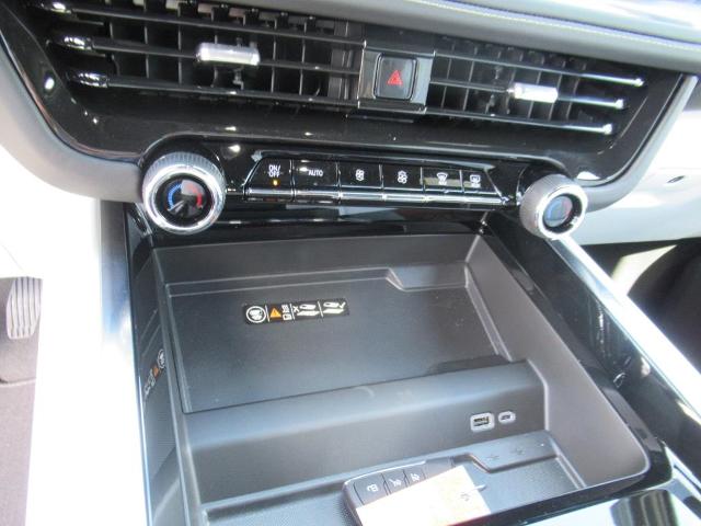 2025 Chevrolet Suburban Vehicle Photo in LEESBURG, FL 34788-4022
