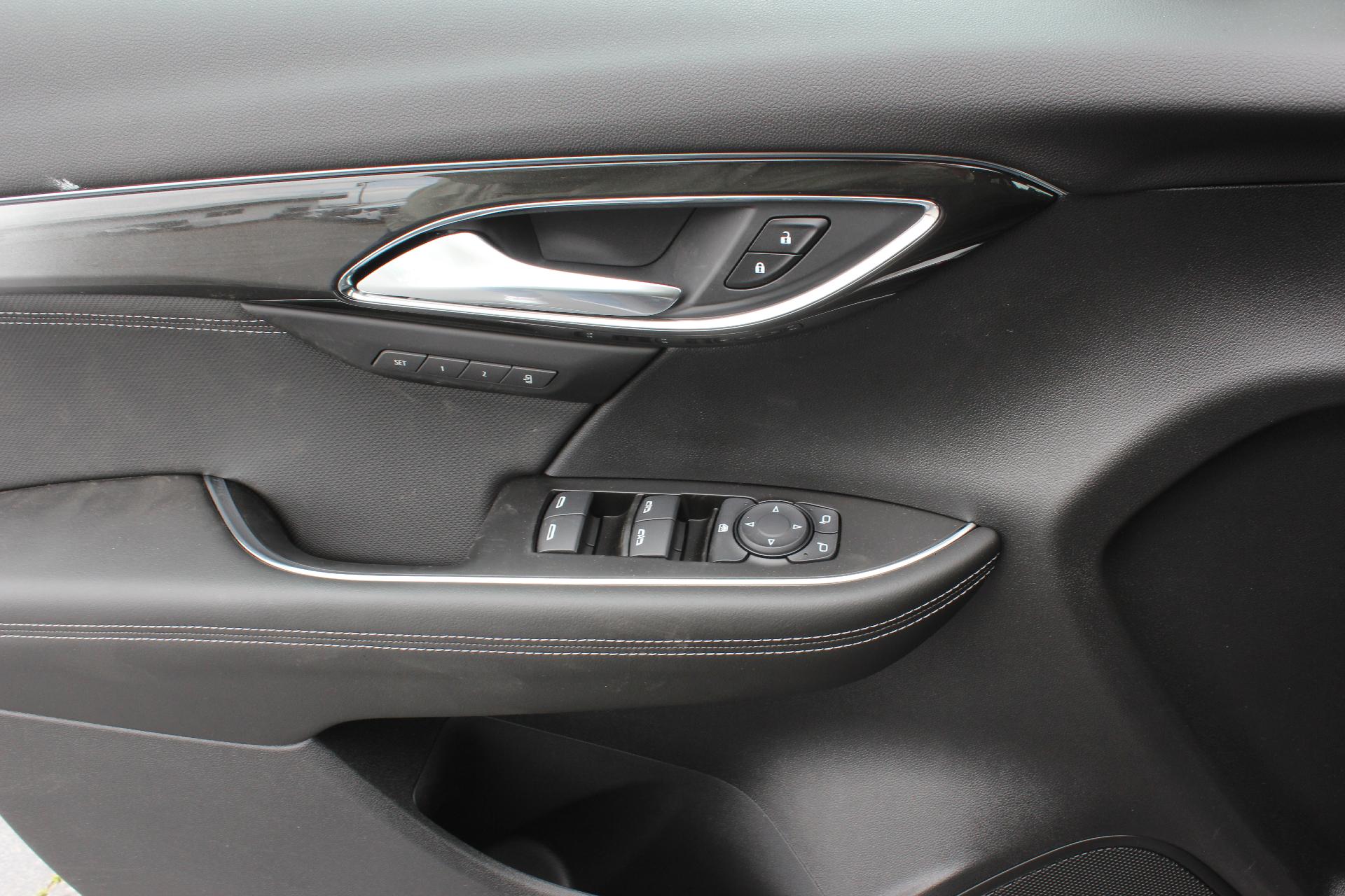2025 Buick Envision Vehicle Photo in AURORA, CO 80012-4011