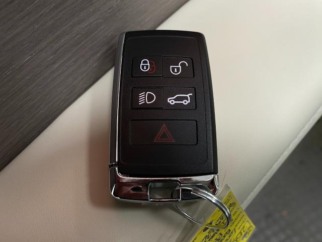 2025 Range Rover Vehicle Photo in Appleton, WI 54913