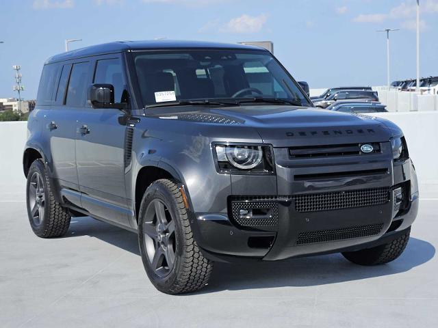 2025 Defender Vehicle Photo in AUSTIN, TX 78717