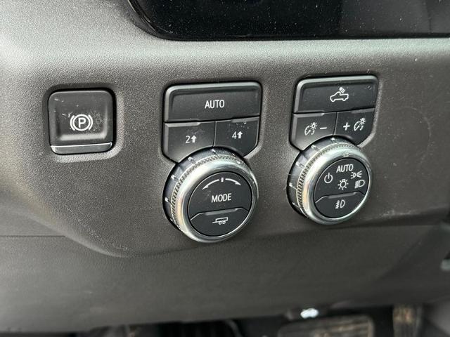 2025 GMC Sierra 1500 Vehicle Photo in COLUMBIA, MO 65203-3903