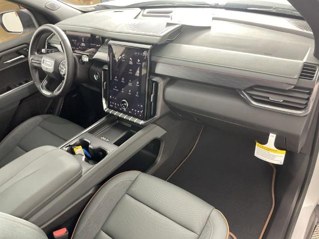 2025 GMC Acadia Vehicle Photo in GILBERT, AZ 85297-0402