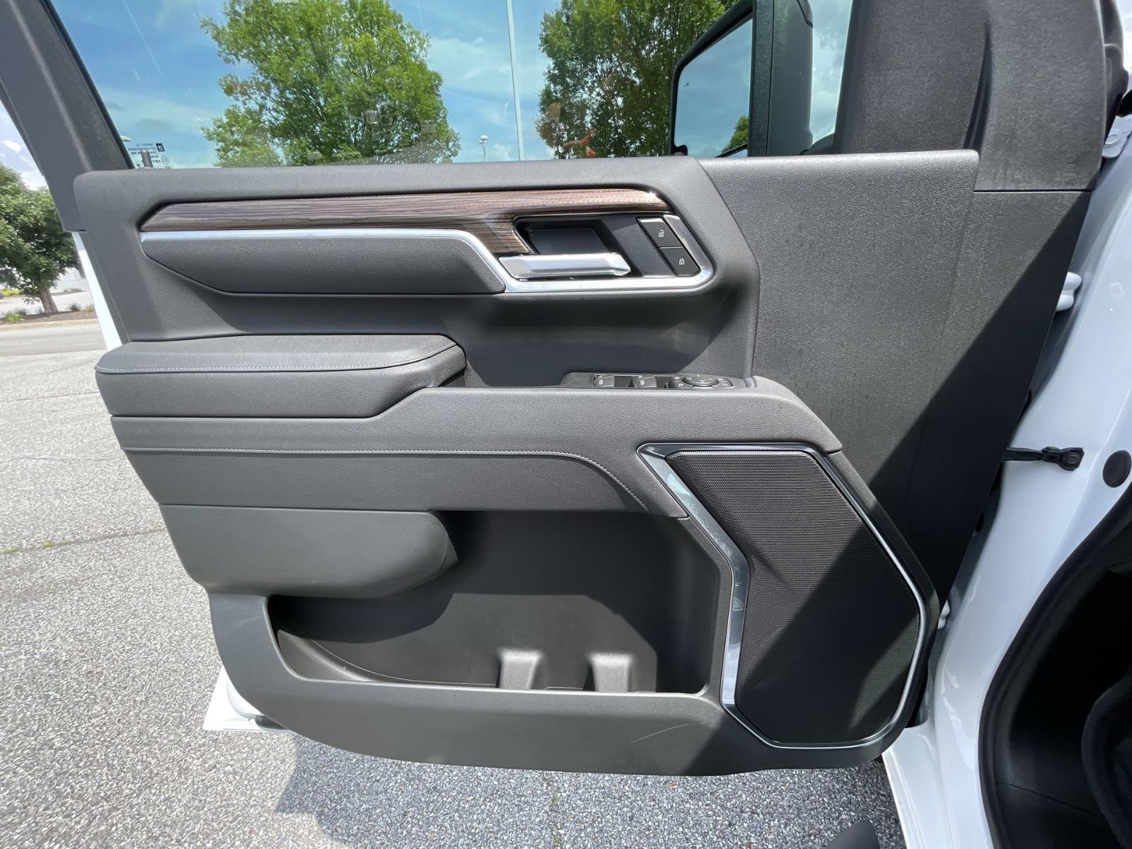 2025 Chevrolet Silverado 2500 HD Vehicle Photo in BENTONVILLE, AR 72712-4322