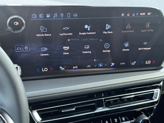 2025 Chevrolet Traverse Vehicle Photo in COLUMBIA, MO 65203-3903