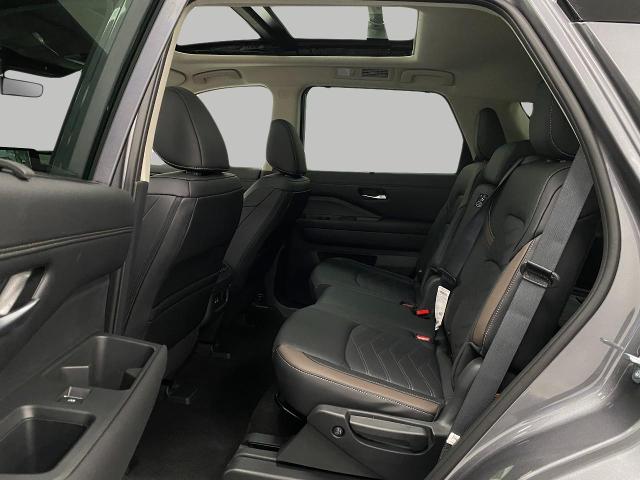 2025 Nissan Pathfinder Vehicle Photo in Appleton, WI 54913