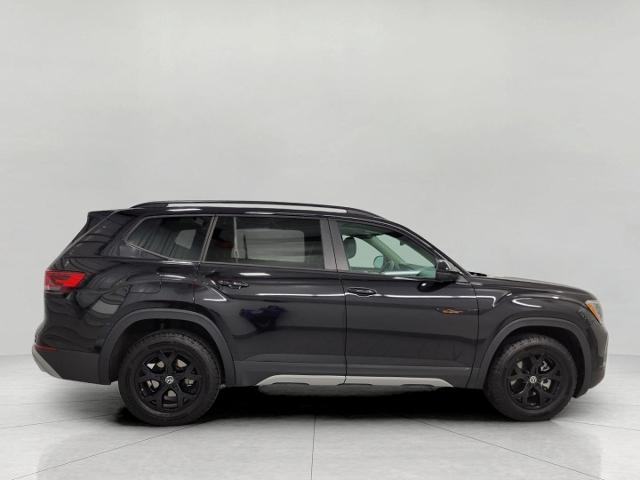 2024 Volkswagen Atlas Vehicle Photo in APPLETON, WI 54914-4656