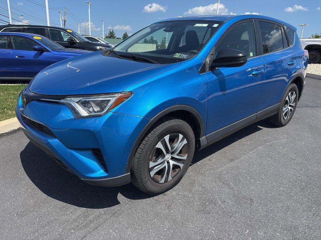 2018 Toyota RAV4 Vehicle Photo in Harrisburg, PA 17111