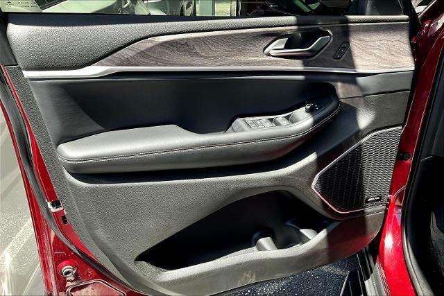 2021 Jeep Grand Cherokee L Vehicle Photo in San Antonio, TX 78230