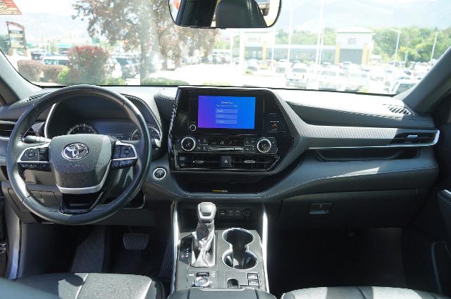 2024 Toyota Highlander Vehicle Photo in Riverdale, UT 84405