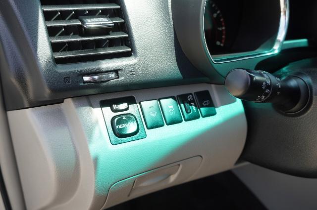 2013 Toyota Highlander Vehicle Photo in Riverdale, UT 84405